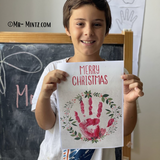 If you’re looking for a personalized Christmas gift your kids can make, try these handprint craft! This Merry Christmas handprint keepsake is perfect to use as a Christmas card made by the kids for family and friends.
