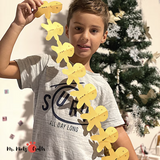 This printable Christmas paper garland is so fun to make and this is surprisingly simple!