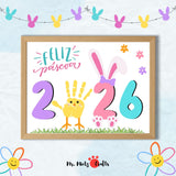 Imprimible de Pascua 2026 “Feliz Páscoa” para niños, ideal como manualidad en casa o en el aula. El diseño presenta una huella de mano en forma de pollito, orejas de conejo sobre el número dos, césped decorativo y flores de colores. Perfecto para celebrar Pascua con actividades creativas y educativas en preescolar, jardín o educación infantil. Incluye dos formatos JPG: A4 y carta.